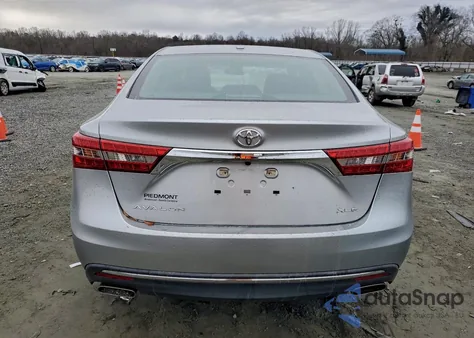 2018 Toyota Avalon Xle z USA, uszkodzony, nr VIN 4T1BK1EBXJU284858